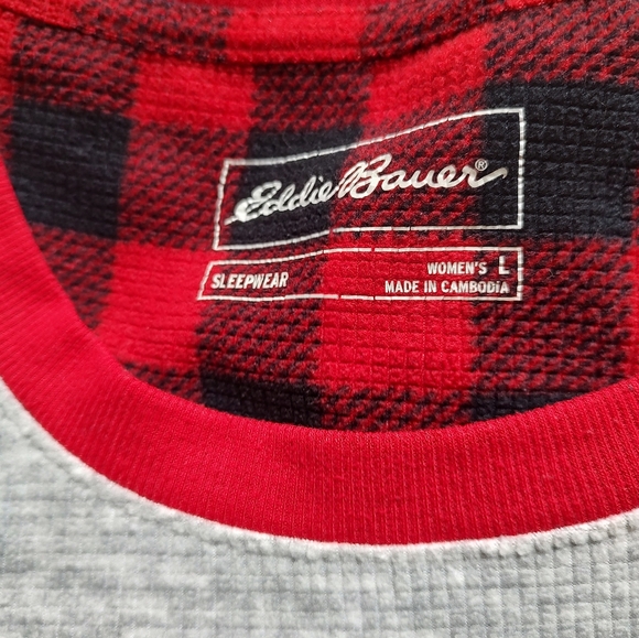 Eddie Bauer Women's Plaid Moose Pajama Set - Picture 4 of 4